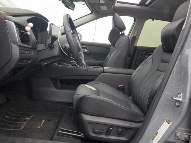  NISSAN ROGUE 2023 Серый