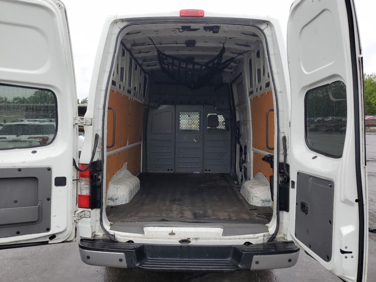 1N6BF0LY6HN811435 NISSAN NV 2017