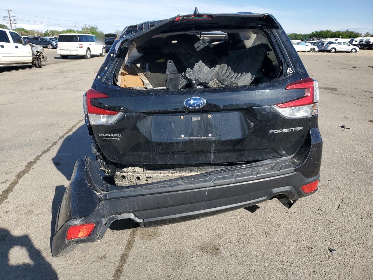 2021 Subaru Forester Premium VIN: JF2SKAJC3MH532160 Lot: 56573365