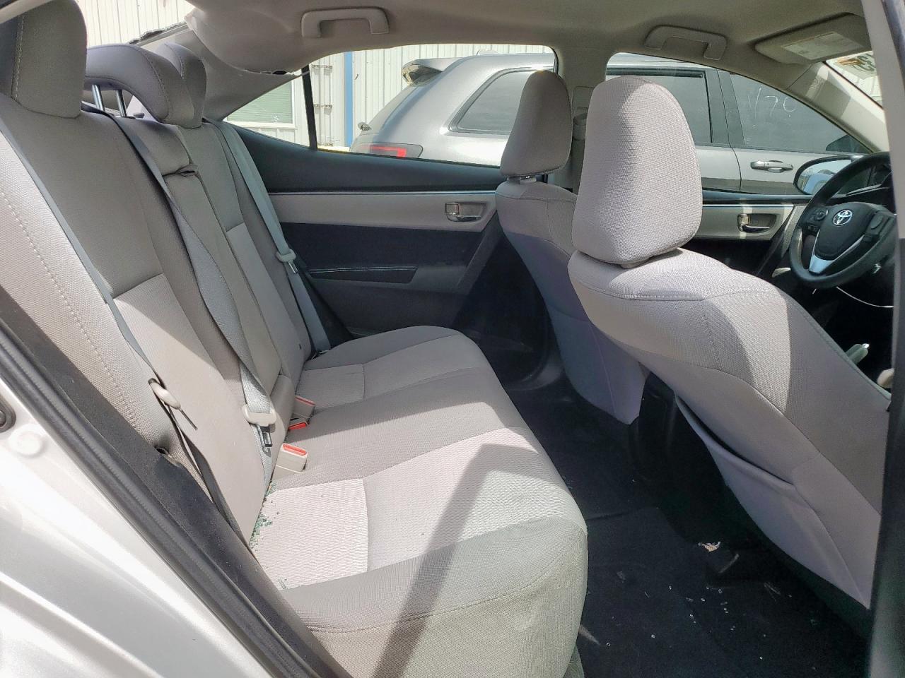2015 Toyota Corolla L VIN: 5YFBURHE8FP232099 Lot: 56859135