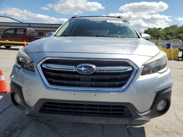  SUBARU OUTBACK 2019 Srebrny