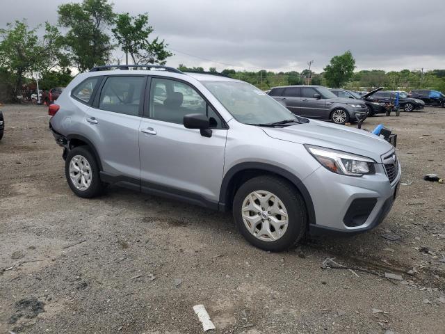  SUBARU FORESTER 2019 Srebrny