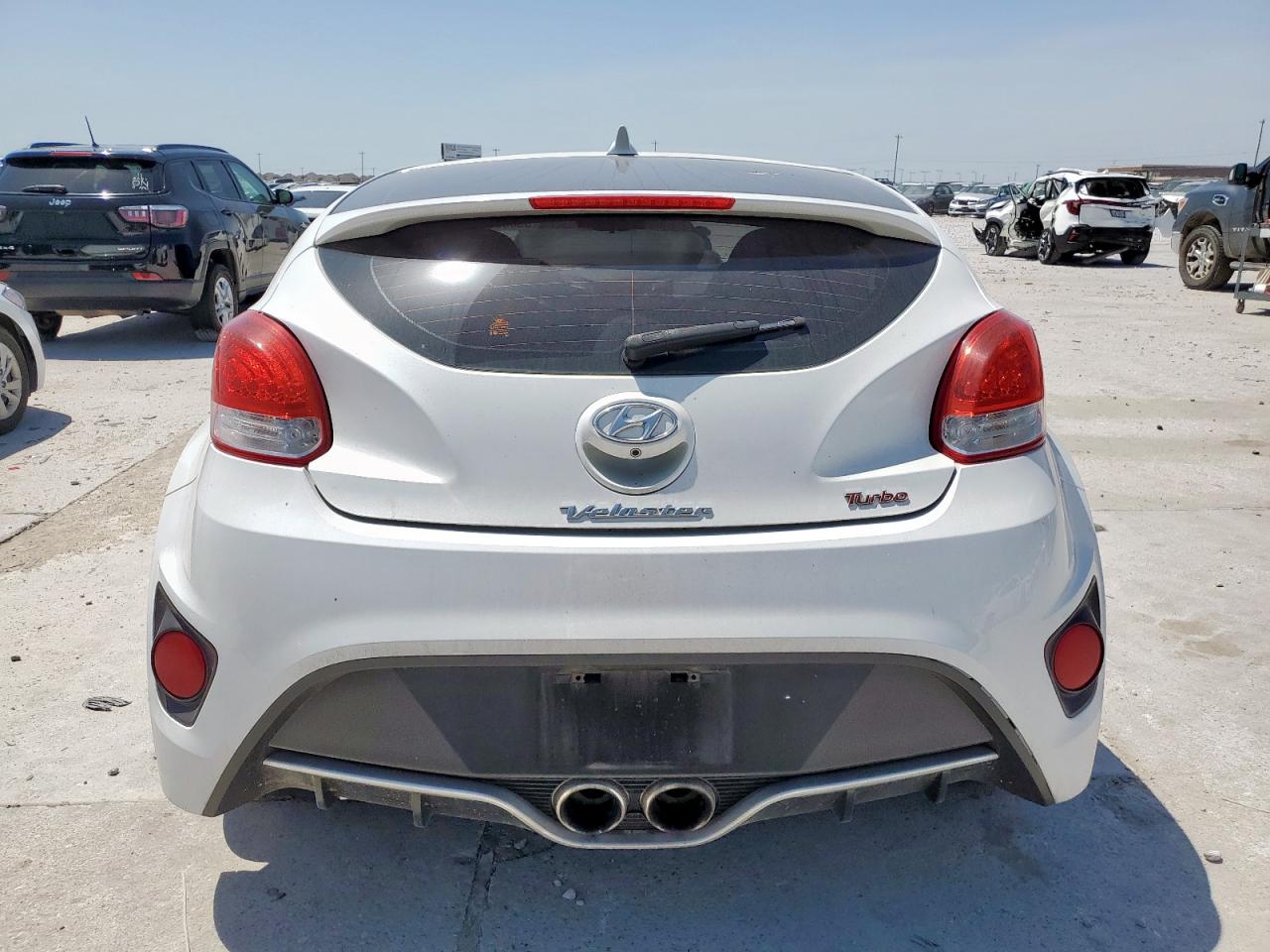 2016 Hyundai Veloster Turbo VIN: KMHTC6AE1GU282665 Lot: 55863845