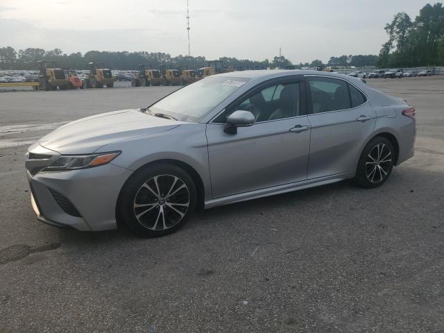  TOYOTA CAMRY 2019 Srebrny
