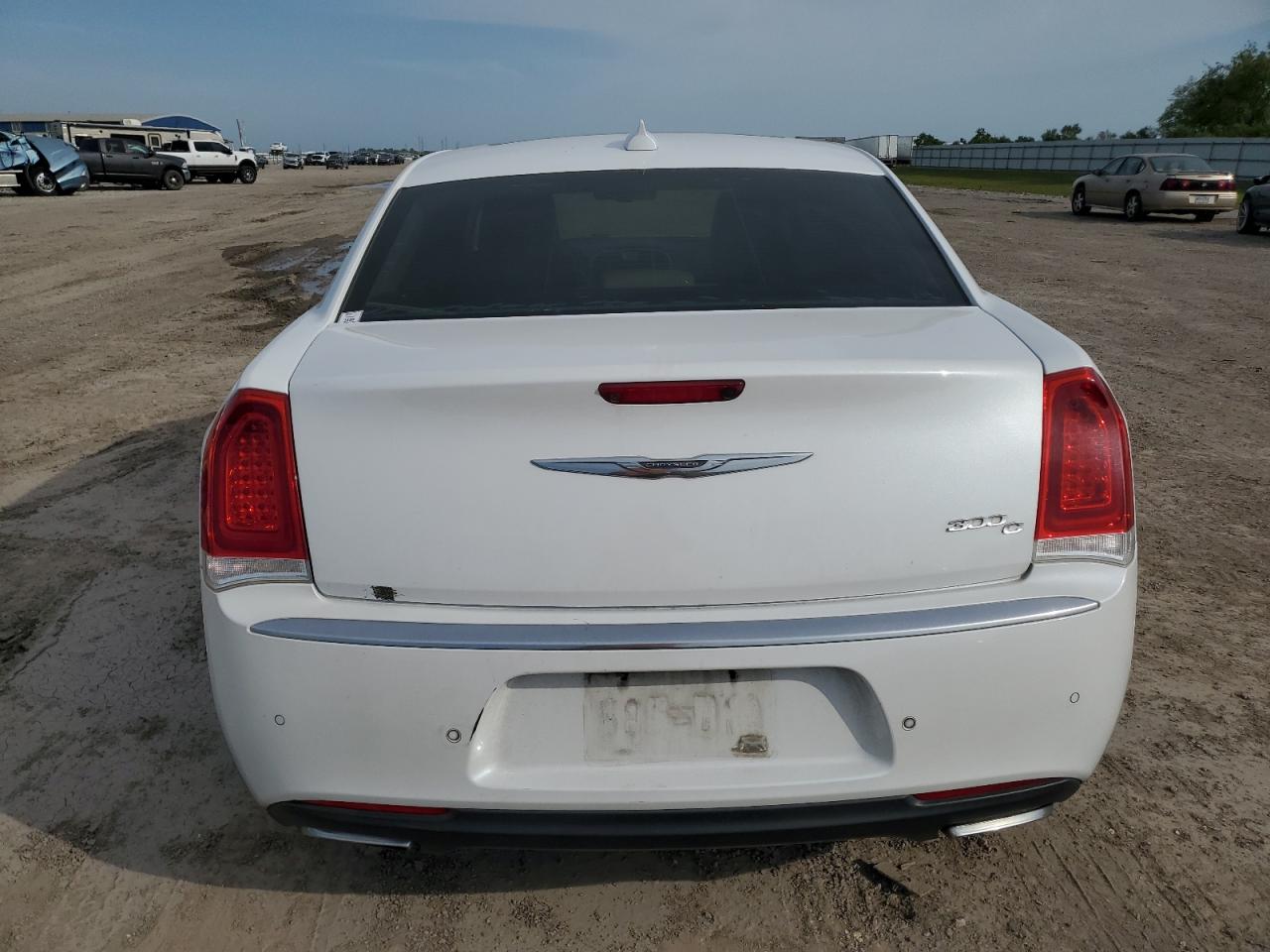 2015 Chrysler 300C Platinum VIN: 2C3CCAPG3FH922638 Lot: 56880235