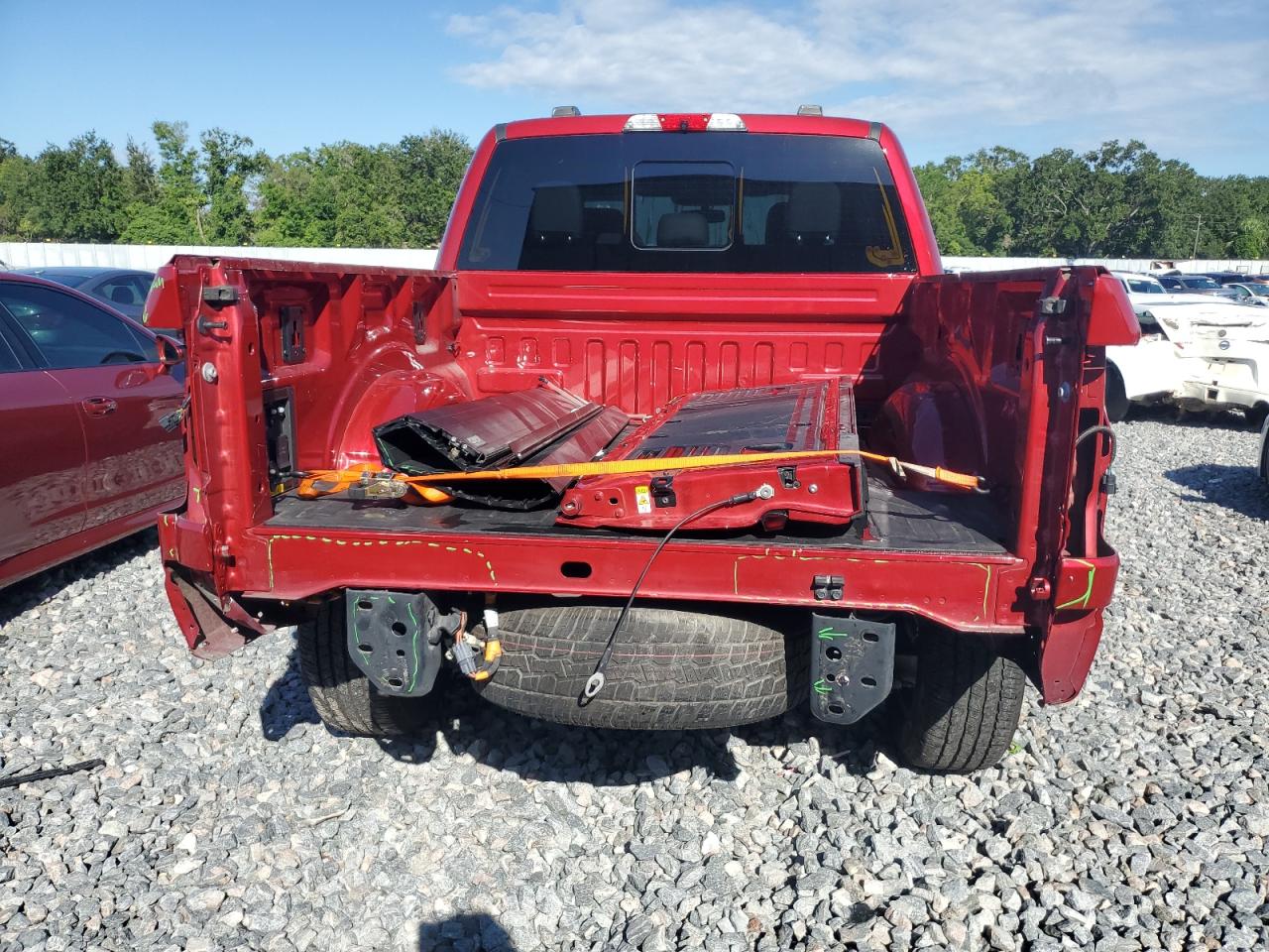2022 Ford F150 Lightning Pro VIN: 1FTVW1ELXNWG10859 Lot: 56825925