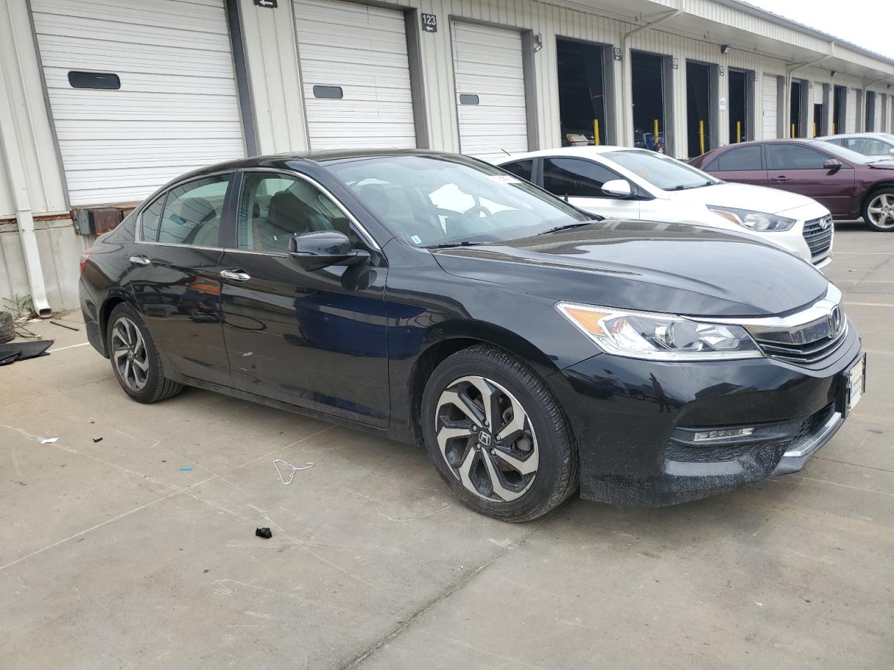 1HGCR2F84GA159928 HONDA ACCORD 2016