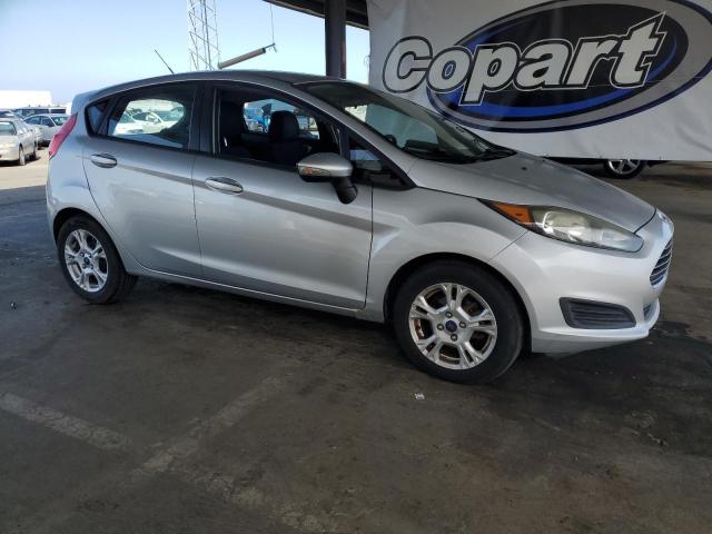  FORD FIESTA 2015 Srebrny