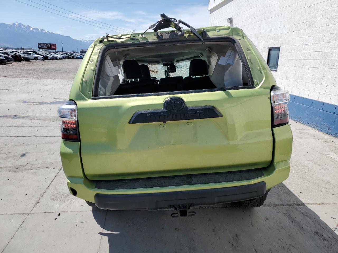 JTERU5JR6P6110477 TOYOTA 4RUNNER SE 2023