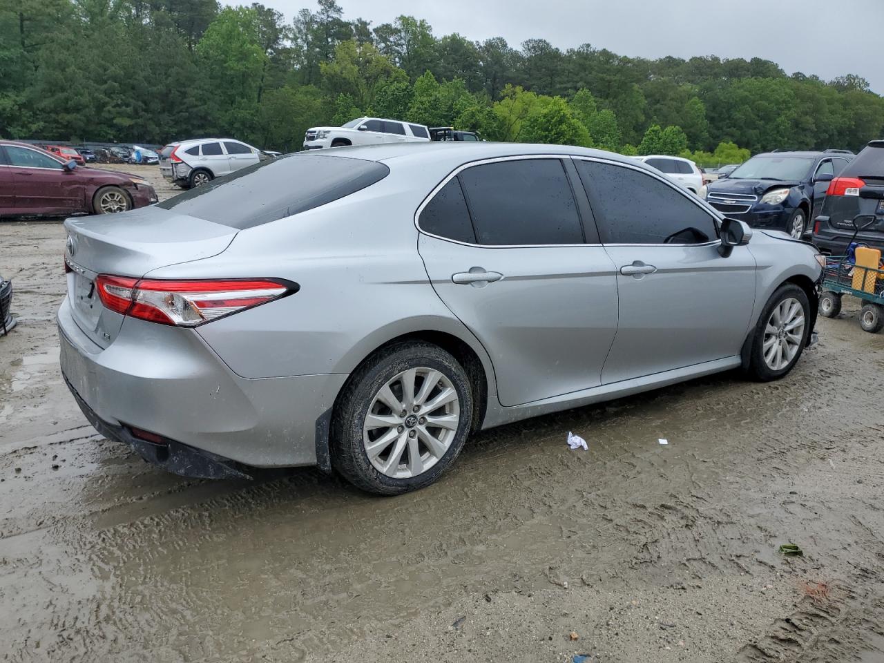 4T1B11HK5JU597086 TOYOTA CAMRY 2018