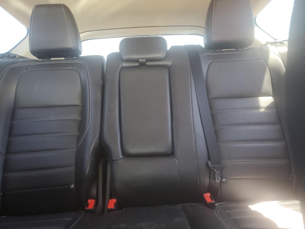 1FMCU9J96HUE02981 FORD ESCAPE 2017
