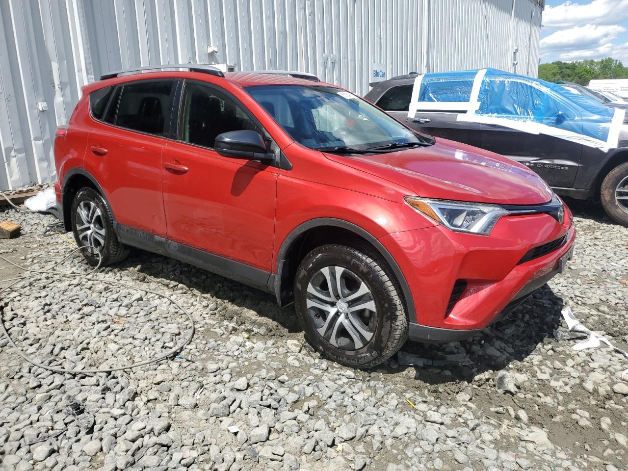 JTMZFREV0HJ131594 TOYOTA RAV4 2017