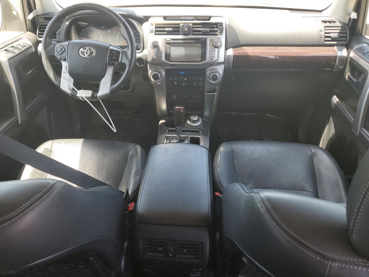 2018 Toyota 4Runner Sr5/Sr5 Premium VIN: JTEBU5JR8J5533639 Lot: 56989305