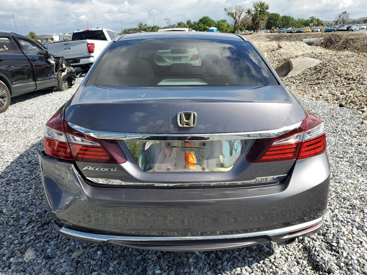 1HGCR2F39HA286048 HONDA ACCORD 2017
