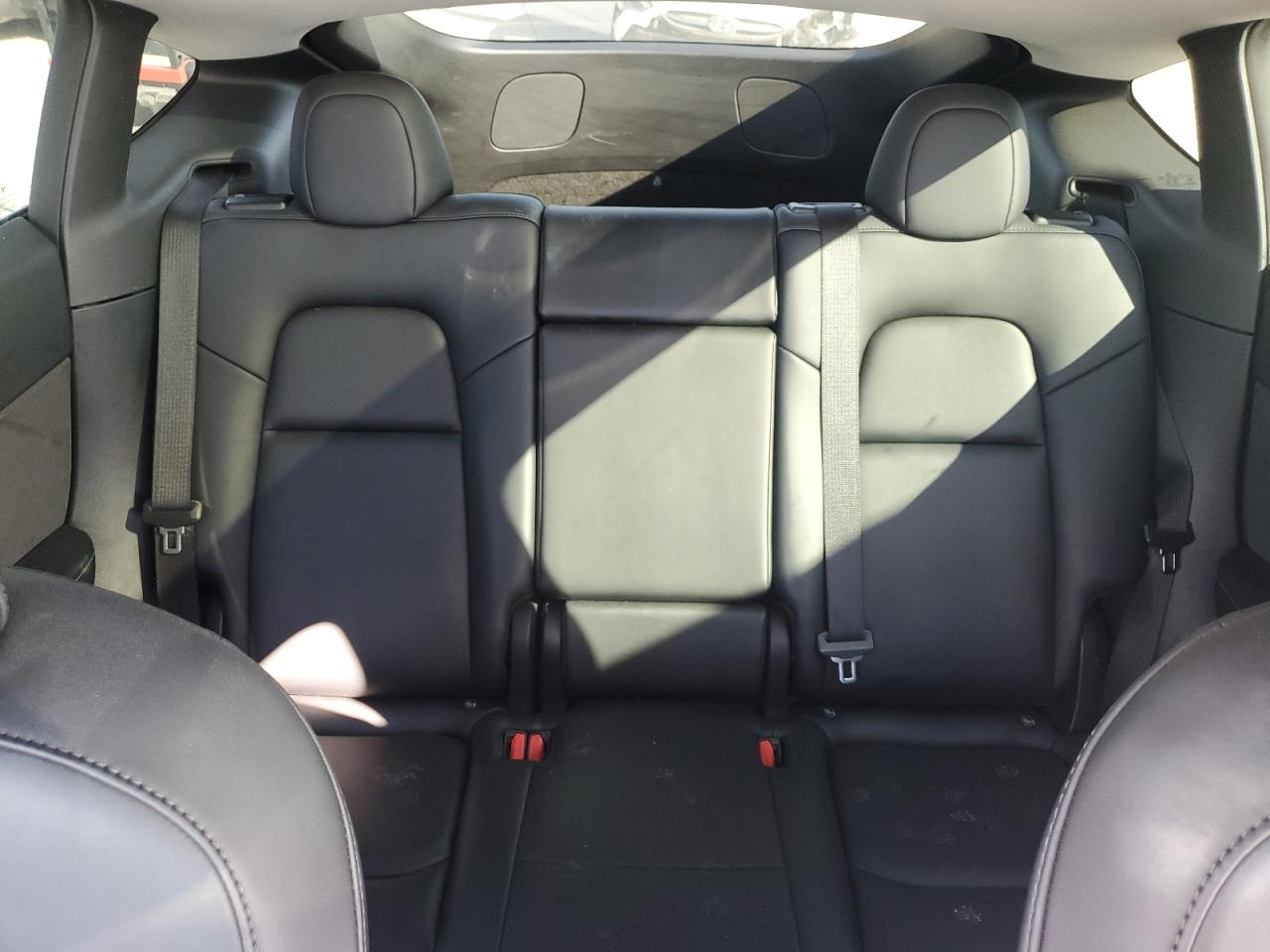 2022 Tesla Model Y VIN: 7SAYGDEF8NF384270 Lot: 56718215