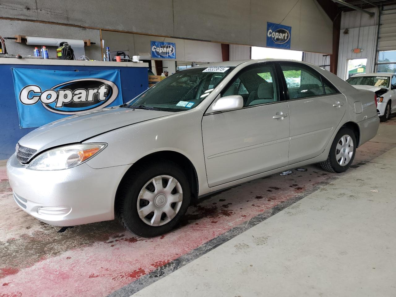 2003 Toyota Camry Le იყიდება Angola-ში, NY - Minor Dent/Scratches