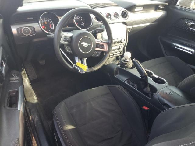 Coupet FORD MUSTANG 2015 Szary
