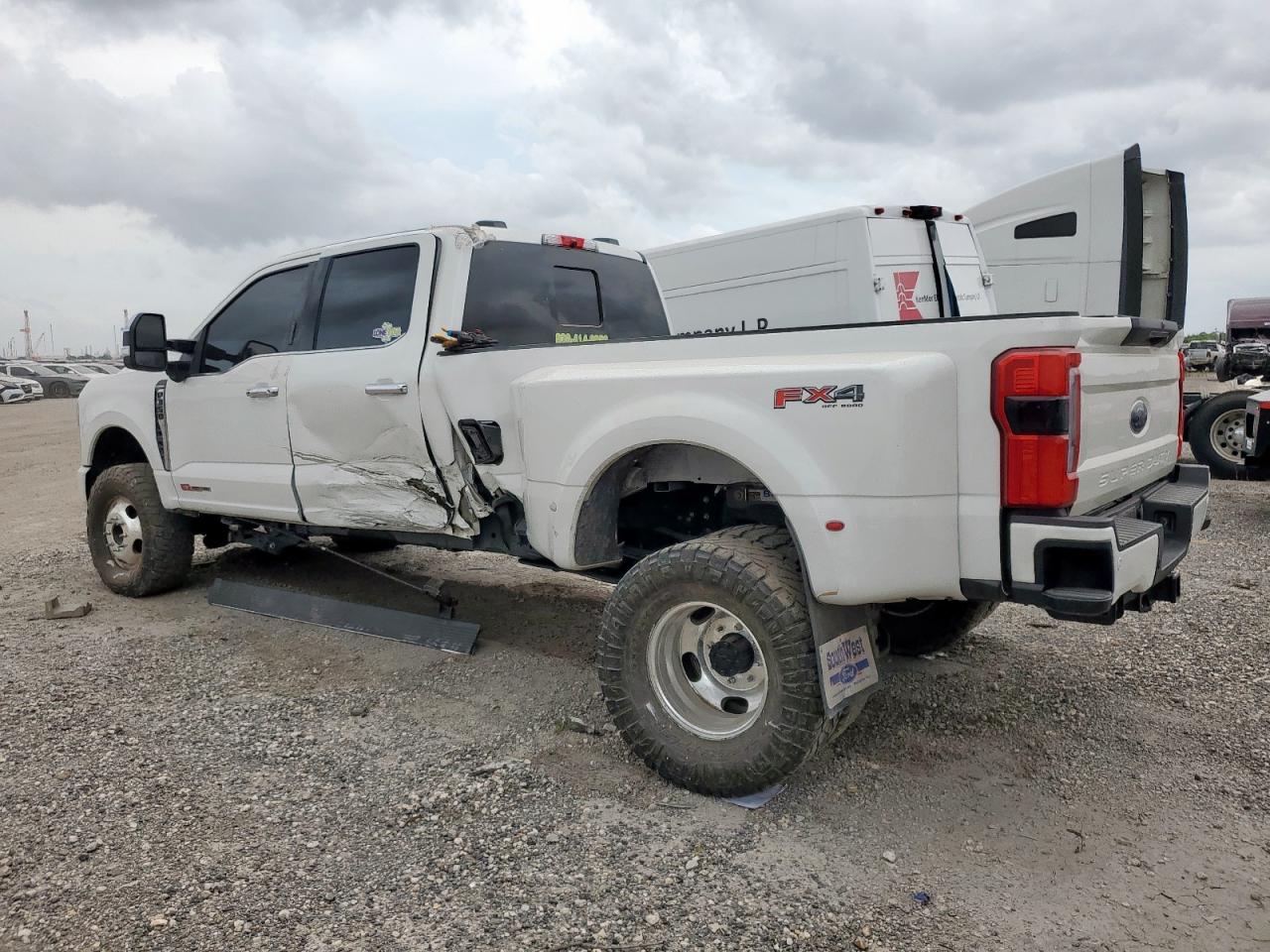 1FT8W3DM1PED69351 FORD F350 2023