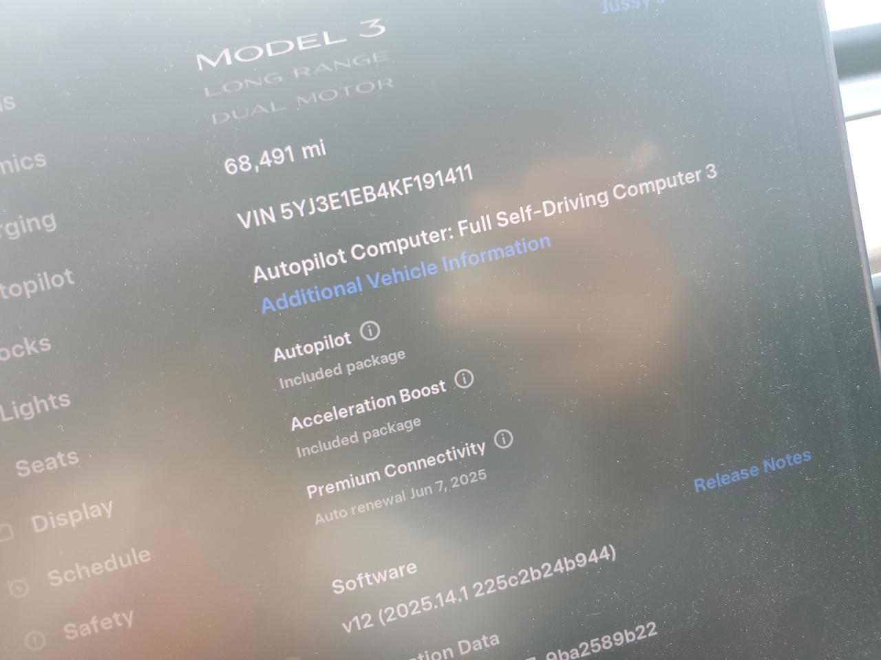 2019 Tesla Model 3 VIN: 5YJ3E1EB4KF191411 Lot: 57305895