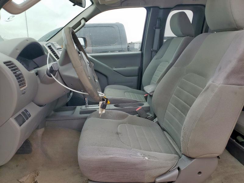 Пикапы NISSAN FRONTIER 2015 Белый