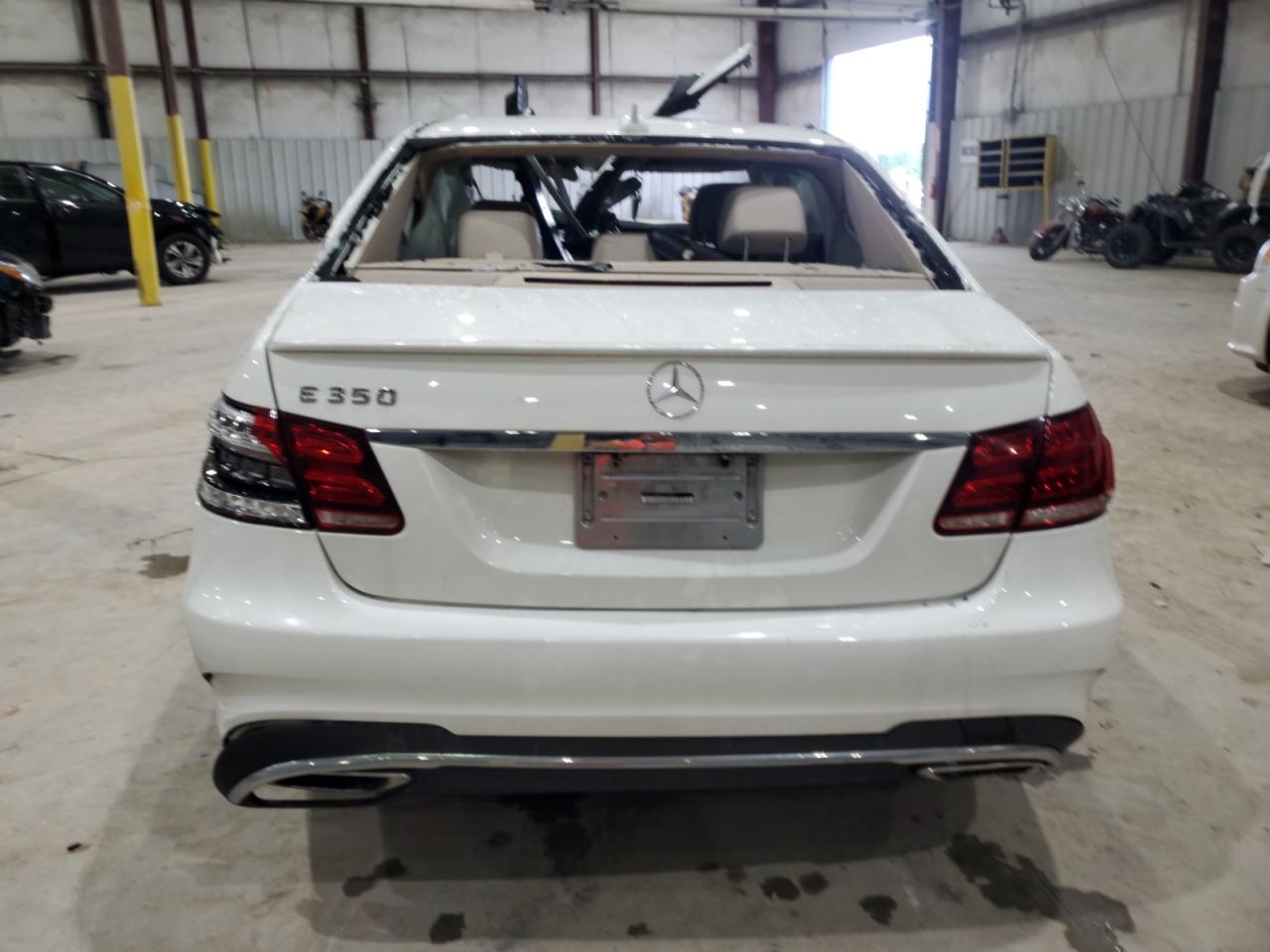 2014 Mercedes-Benz E 350 VIN: WDDHF5KB6EA978054 Lot: 57033275