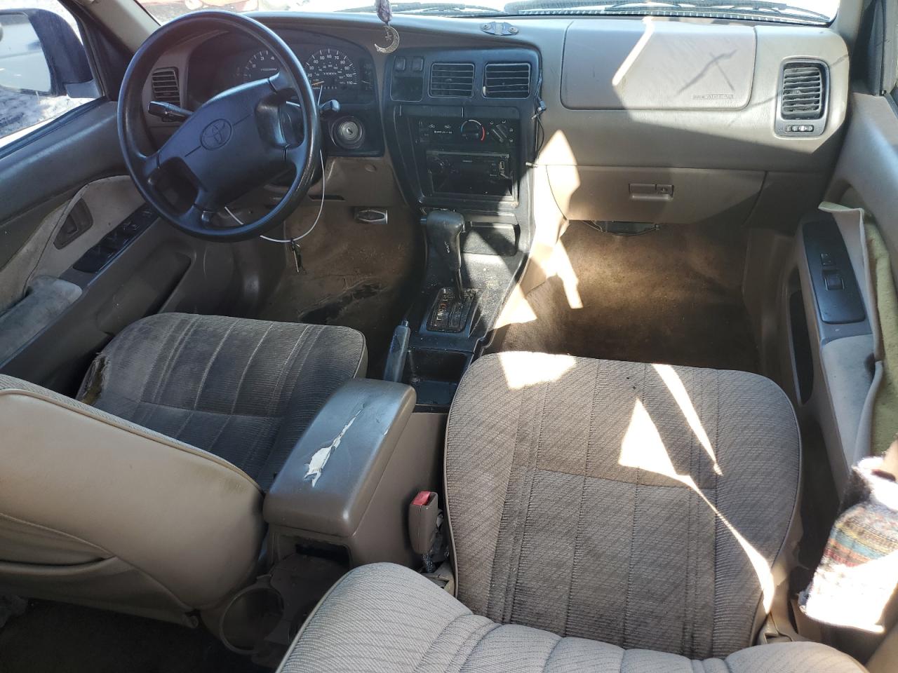 1998 Toyota 4Runner VIN: JT3GM84R3W0025871 Lot: 57129535