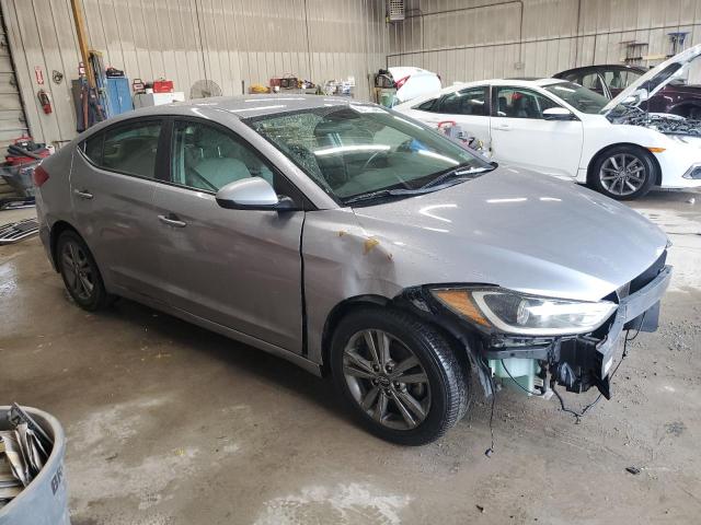  HYUNDAI ELANTRA 2017 Серебристый