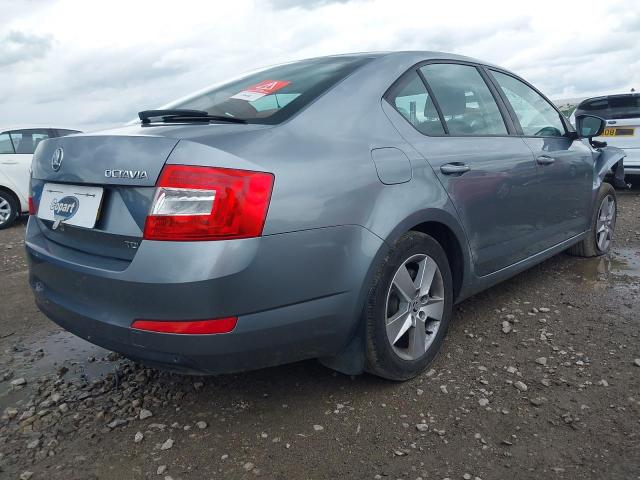 2013 SKODA OCTAVIA SE