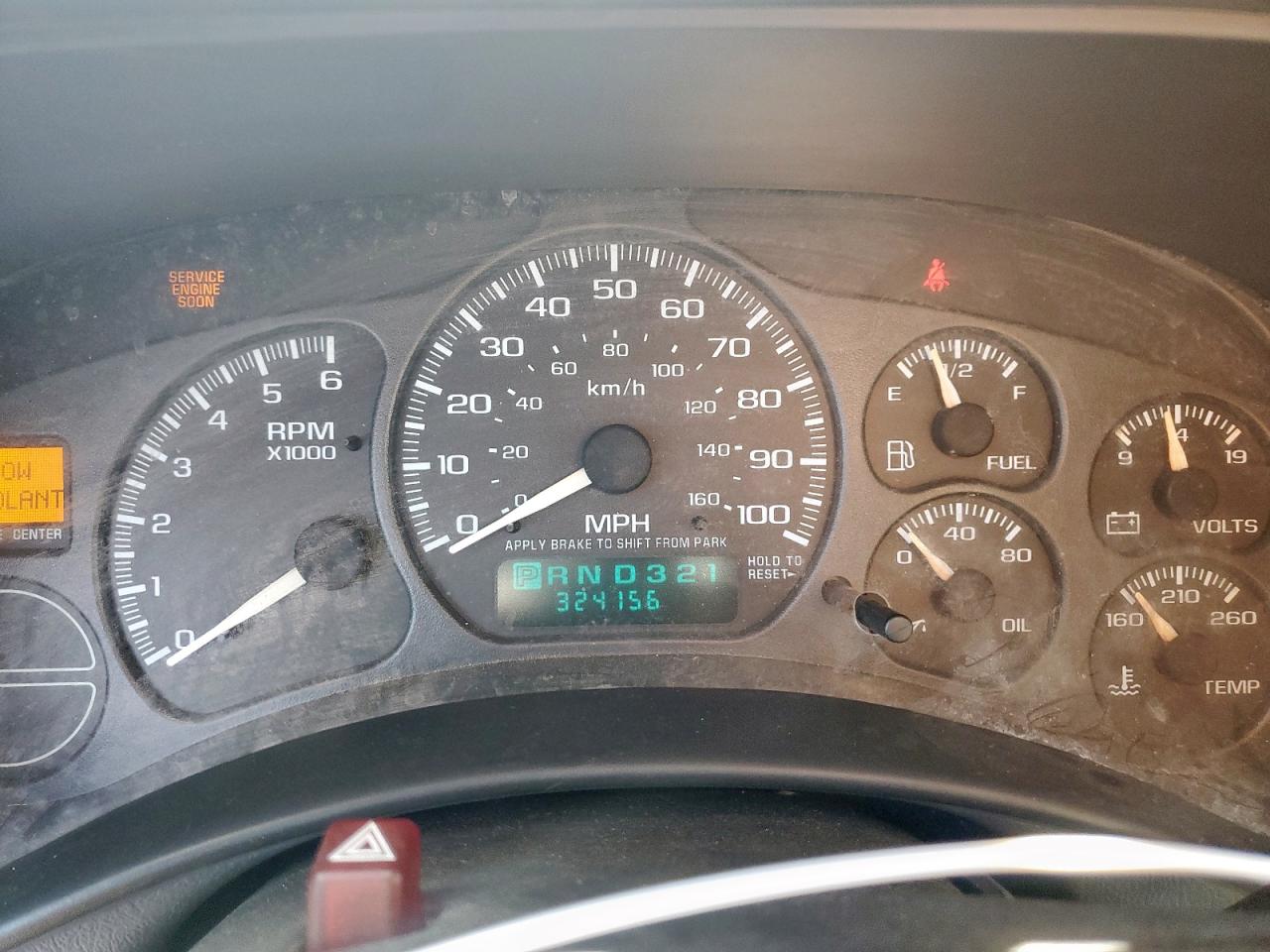 2001 Chevrolet Suburban C1500 VIN: 3GNEC16T71G284722 Lot: 57615975