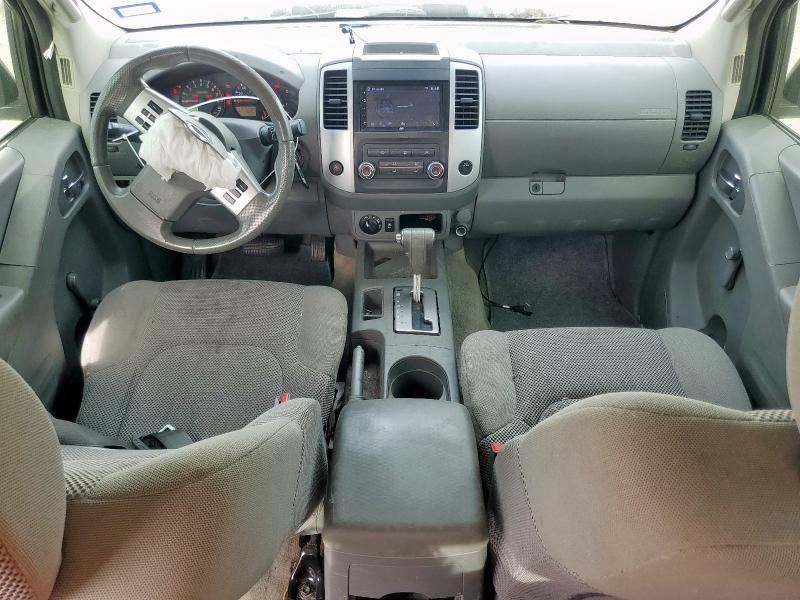  NISSAN FRONTIER 2016 Білий
