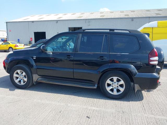 2004 TOYOTA LANDCRUISE