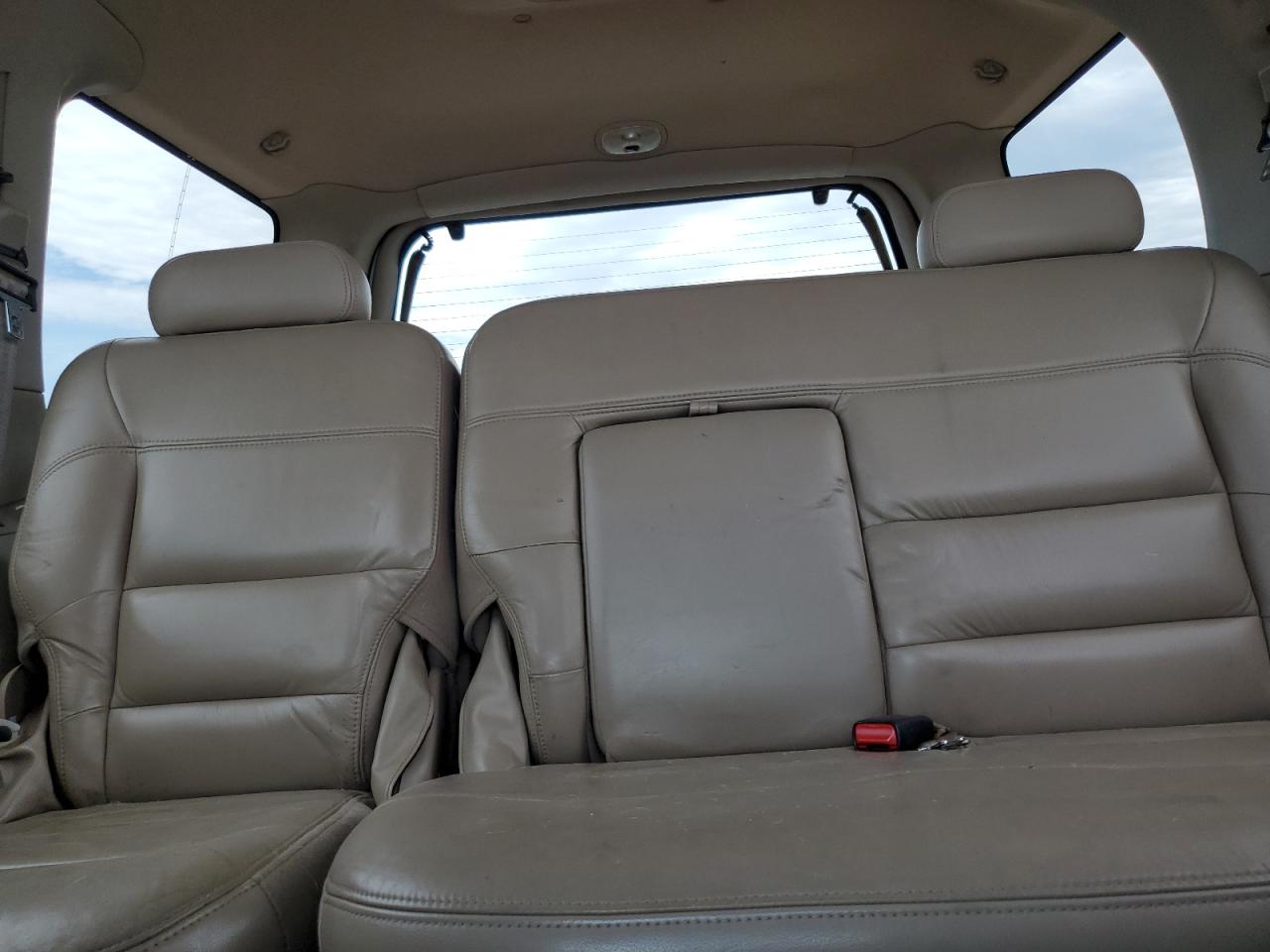 2001 Lincoln Navigator VIN: 5LMFU28R71LJ18097 Lot: 56051245
