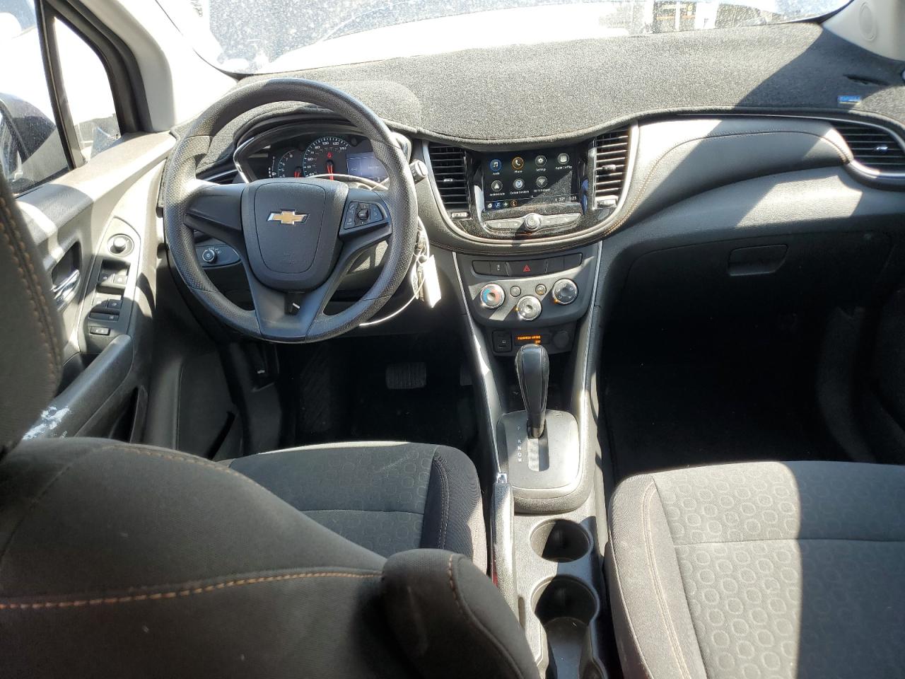 3GNCJNSB5JL246608 CHEVROLET TRAX 2018