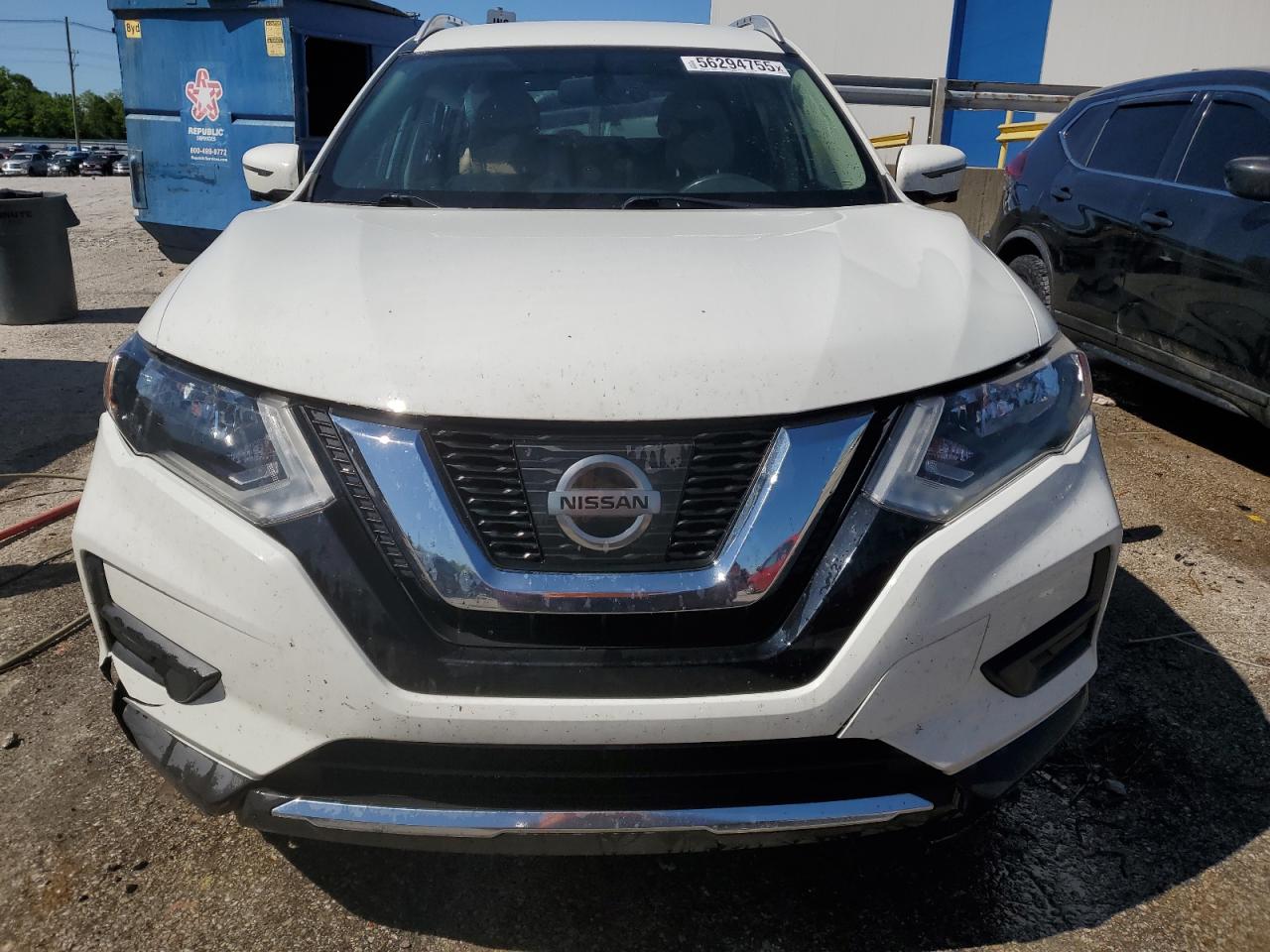 KNMAT2MV9HP587878 NISSAN ROGUE 2017