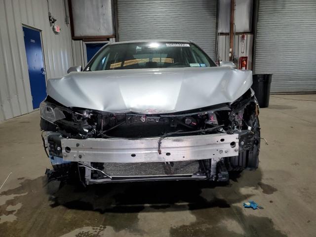  TOYOTA CAMRY 2023 Srebrny