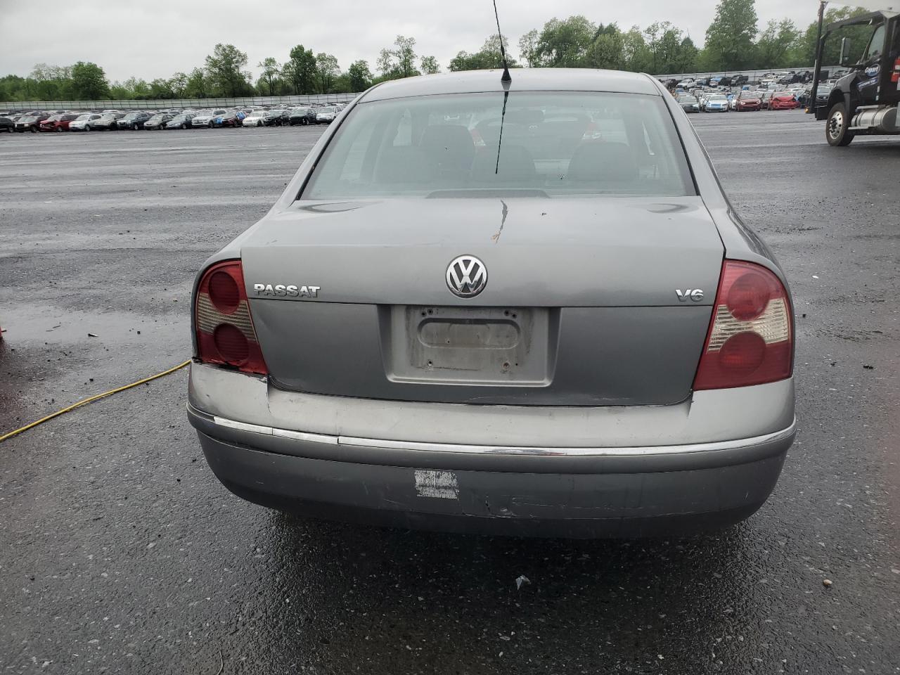 2001 Volkswagen Passat Glx VIN: WVWRH63B81P096596 Lot: 57057775