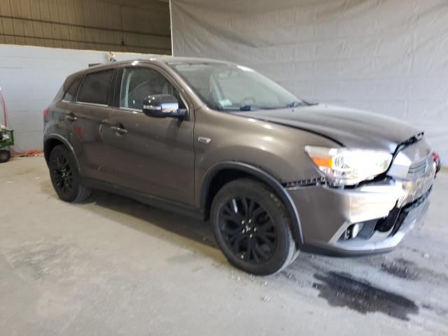  MITSUBISHI OUTLANDER 2017 Коричневий