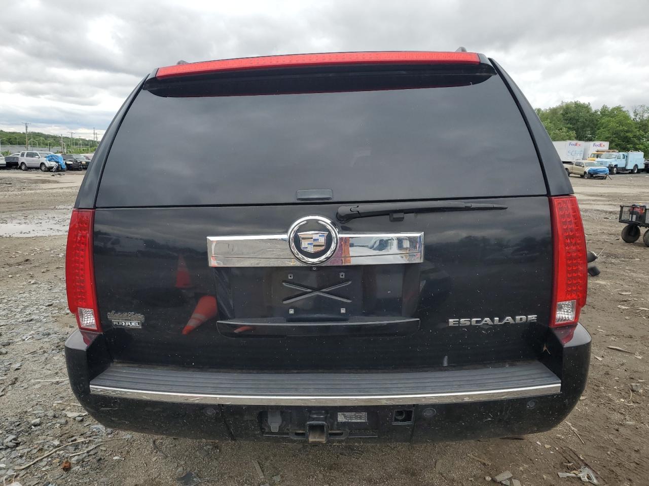 2009 Cadillac Escalade Luxury VIN: 1GYFK23269R176860 Lot: 56474445