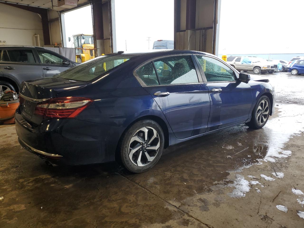 1HGCR2F86GA001672 HONDA ACCORD 2016