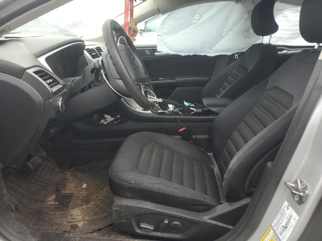 Sedans FORD FUSION 2015 Srebrny