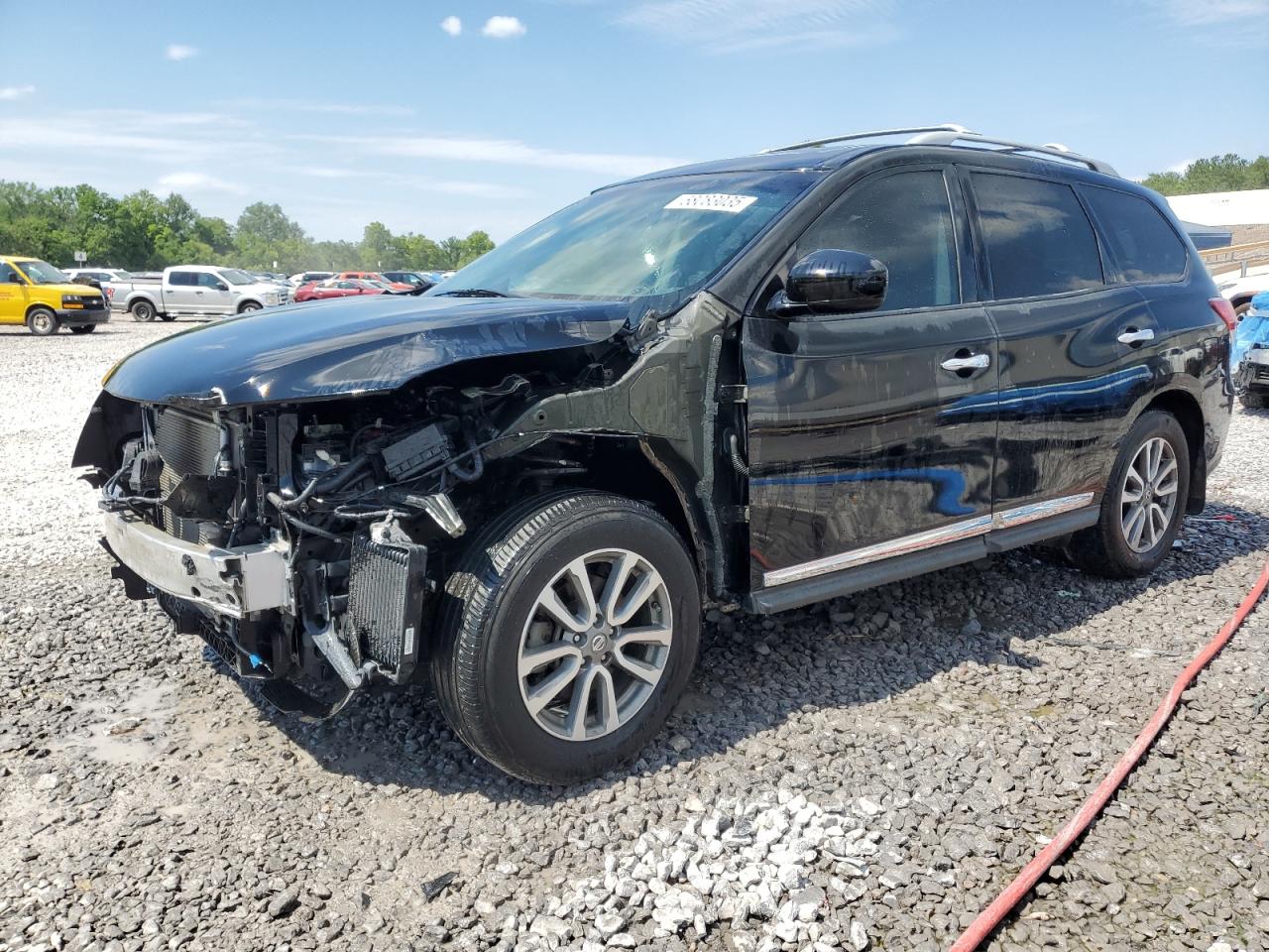2013 Nissan Pathfinder S იყიდება Hueytown-ში, AL - Front End