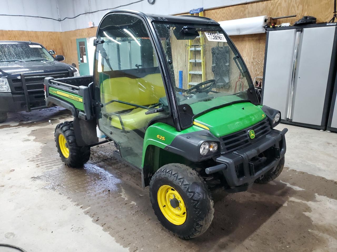 2015 John Deere Gator Xuv for Sale in Kincheloe, MI - Minor Dent/Scratches