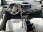 2011 Toyota Sienna Le للبيع في Dyer، IN - Rear End