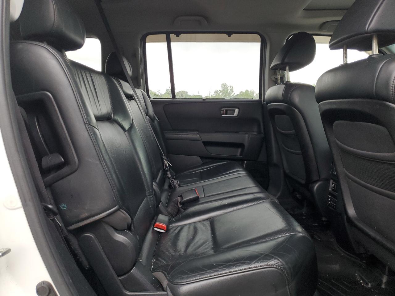 2011 Honda Pilot Touring VIN: 5FNYF4H92BB046168 Lot: 57095615