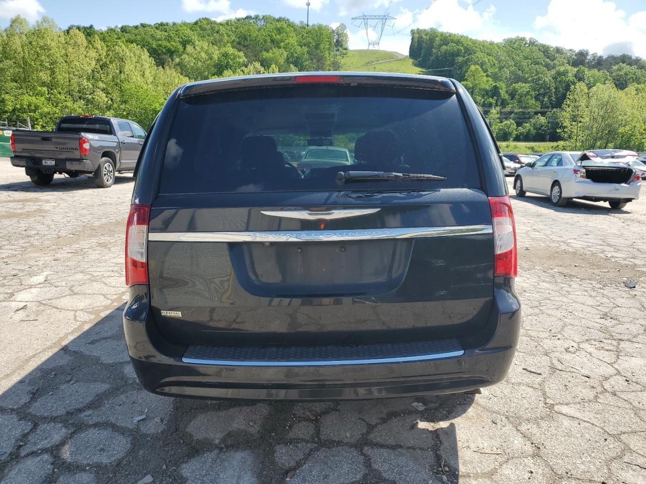 2013 Chrysler Town & Country Touring VIN: 2C4RC1BG7DR744589 Lot: 55592955