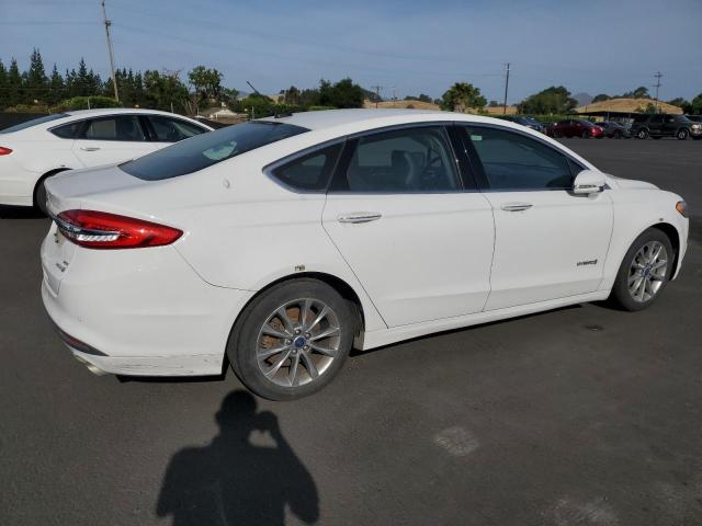 Седаны FORD FUSION 2017 Белый