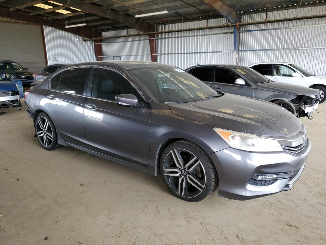 1HGCR2F57HA000831 HONDA ACCORD 2017