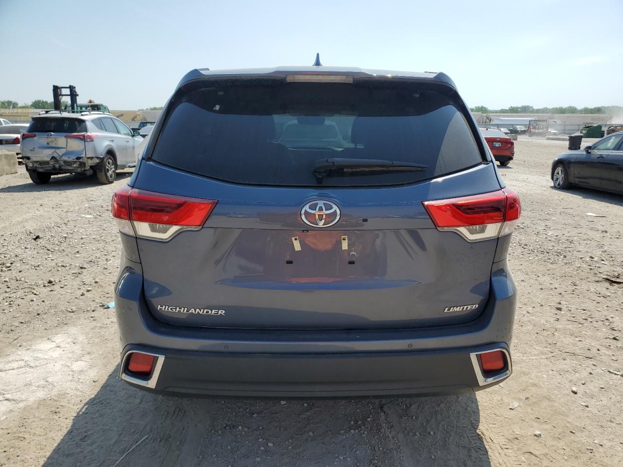 2019 Toyota Highlander Limited VIN: 5TDYZRFH1KS317571 Lot: 56757035