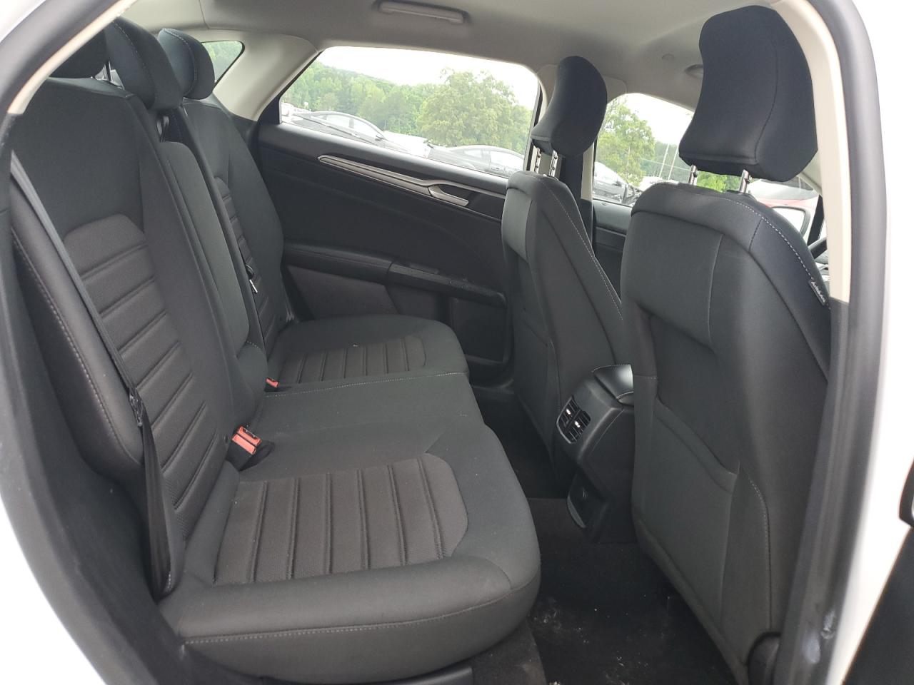 2019 Ford Fusion Se VIN: 3FA6P0LU3KR262074 Lot: 54030315