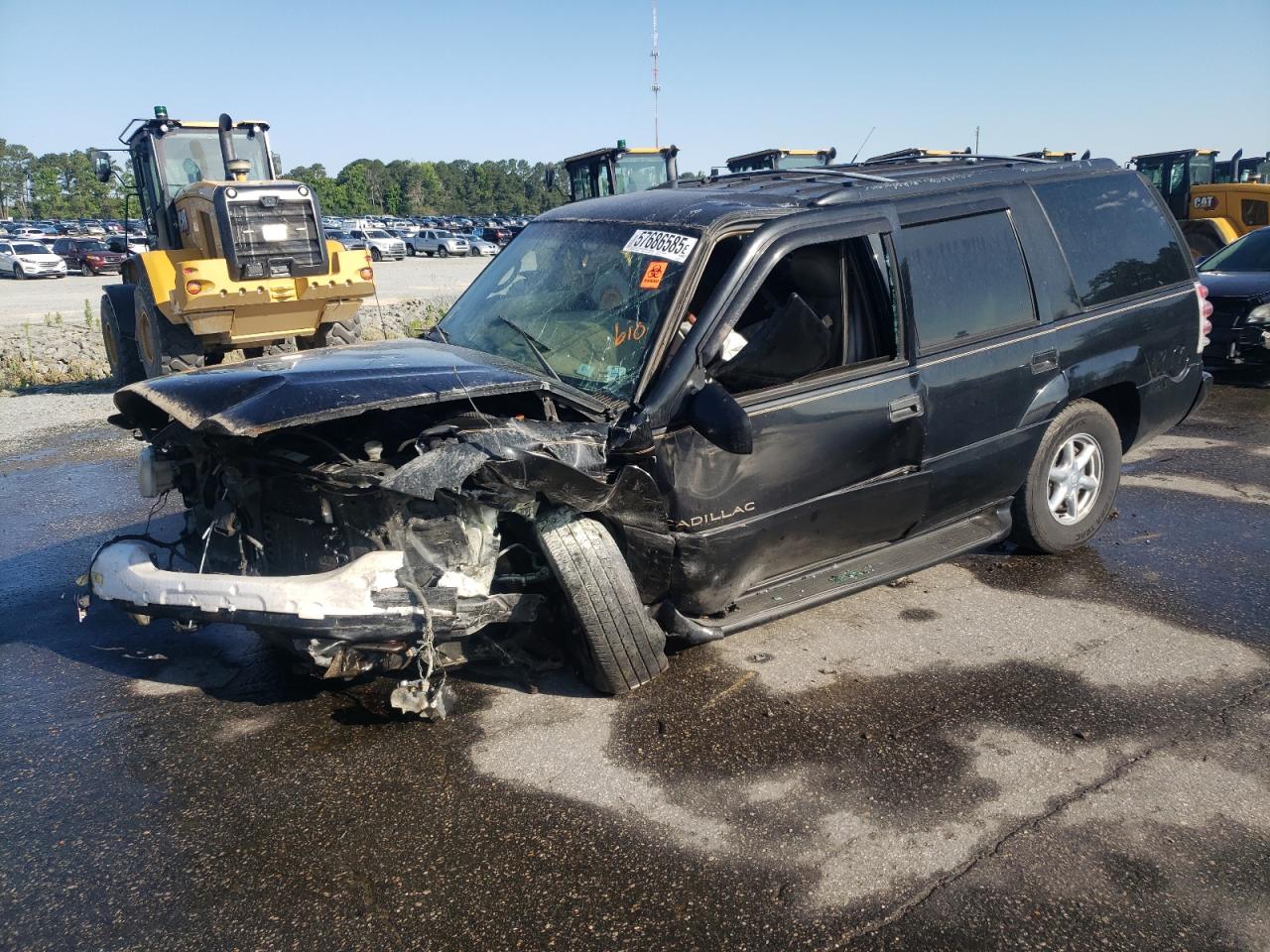 2000 Cadillac Escalade zu verkaufen in Dunn, NC - All Over